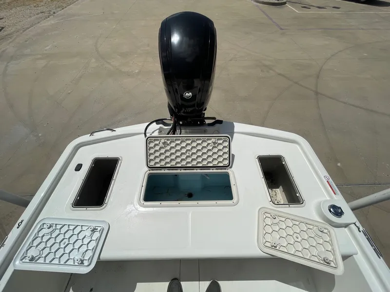 Slide: The Image of Mako Pro Skiff 19 CC 2017 - 15