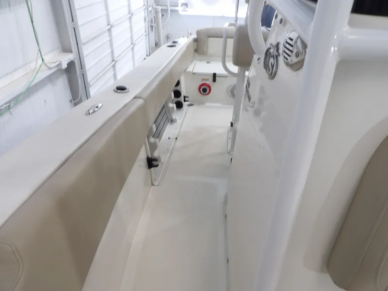 Slide: The Image of NauticStar 2102 2017 - 14