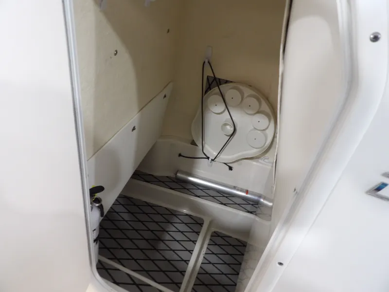 Slide: The Image of NauticStar 2102 2017 - 18