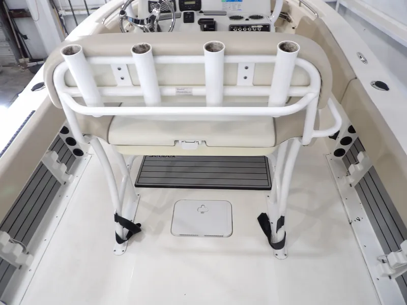 Slide: The Image of NauticStar 2102 2017 - 25