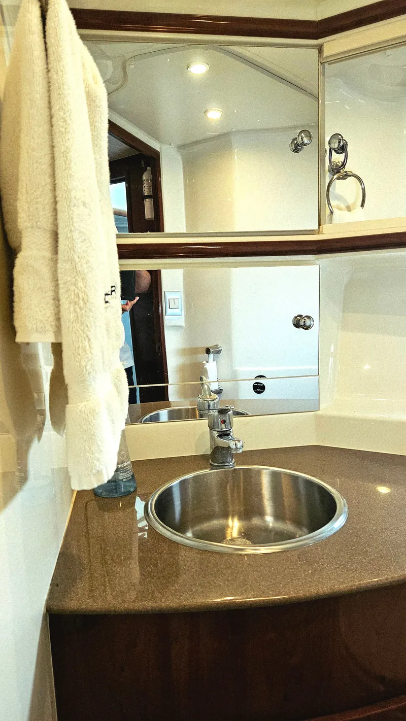 Slide: The Image of Carver 42 Super Sport 2007 - 26