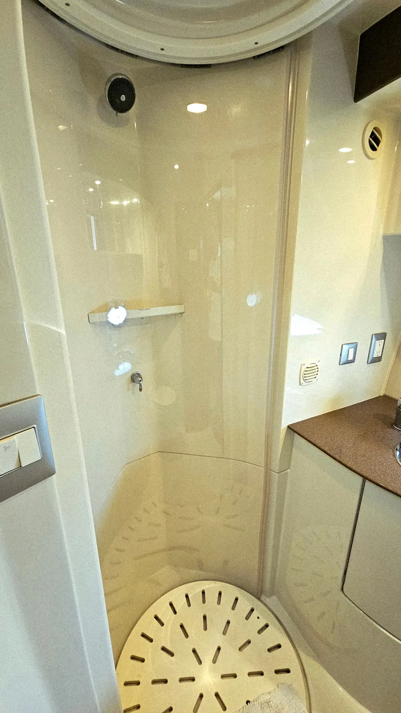 Slide: The Image of Carver 42 Super Sport 2007 - 39