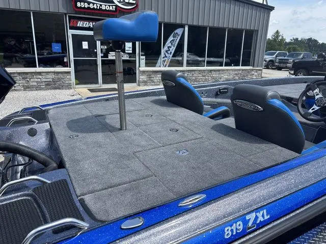 Slide: The Image of Phoenix Bass Boat 819ZXL 2026 - 4