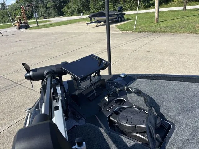 Slide: The Image of Skeeter FXR21 FLEX 2026 - 10