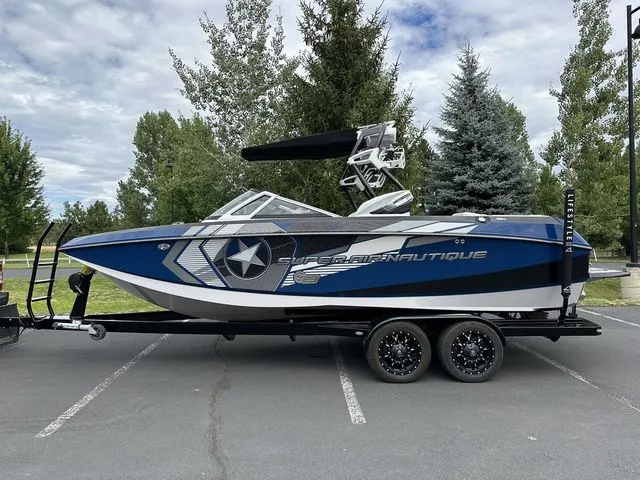 The Image of Nautique G23 2013 - 1