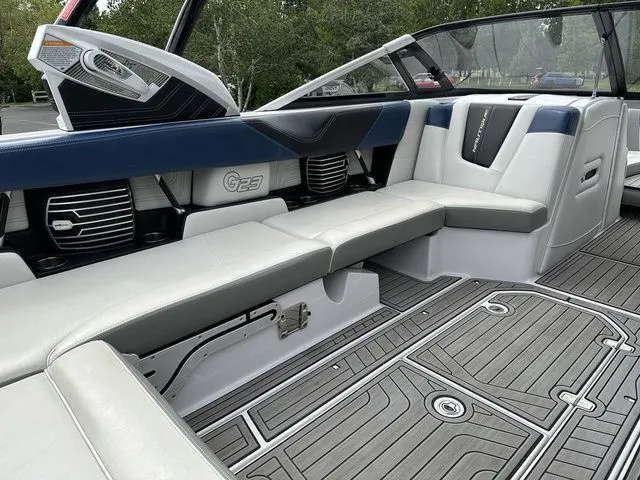 Slide: The Image of Nautique G23 2013 - 21