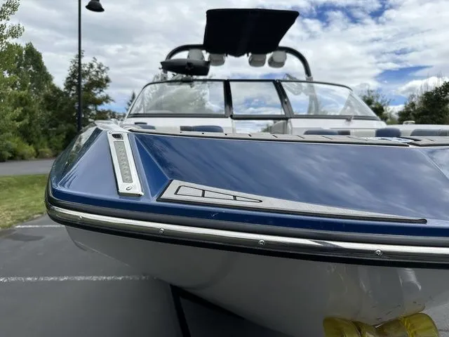 Slide: The Image of Nautique G23 2013 - 9