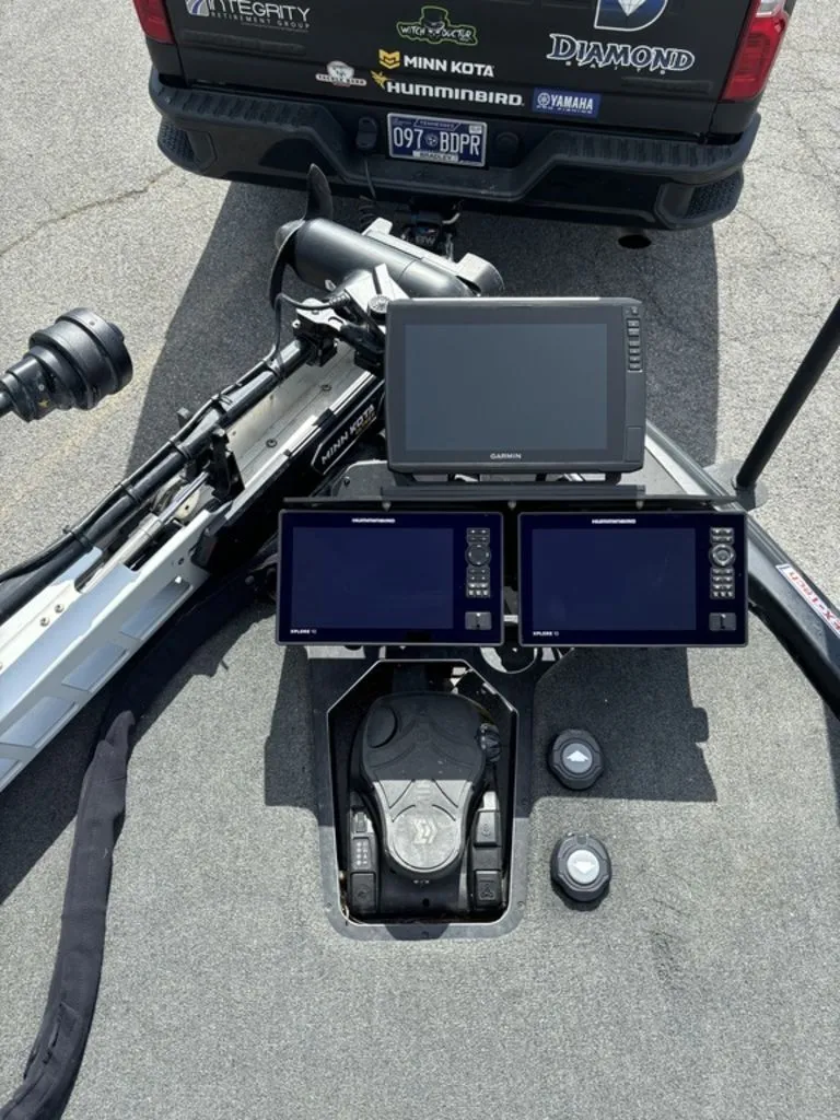 Slide: The Image of Skeeter FXR21 Apex 2025 - 7