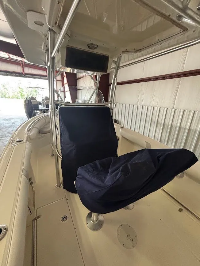 Slide: The Image of 2007 Boston Whaler 240 Outrage 19 - 19