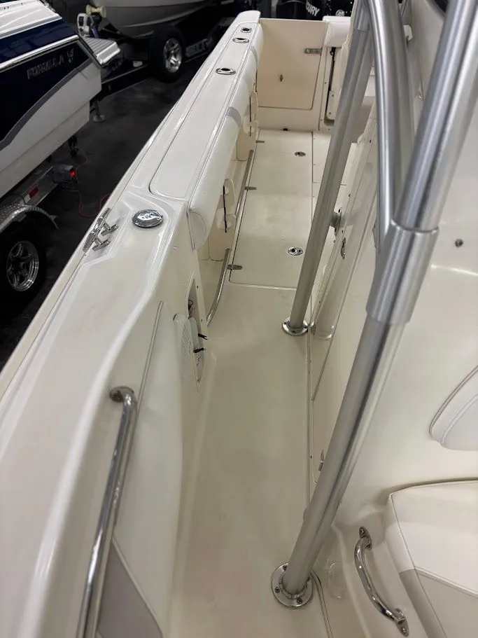 Slide: The Image of 2007 Boston Whaler 240 Outrage 29 - 29