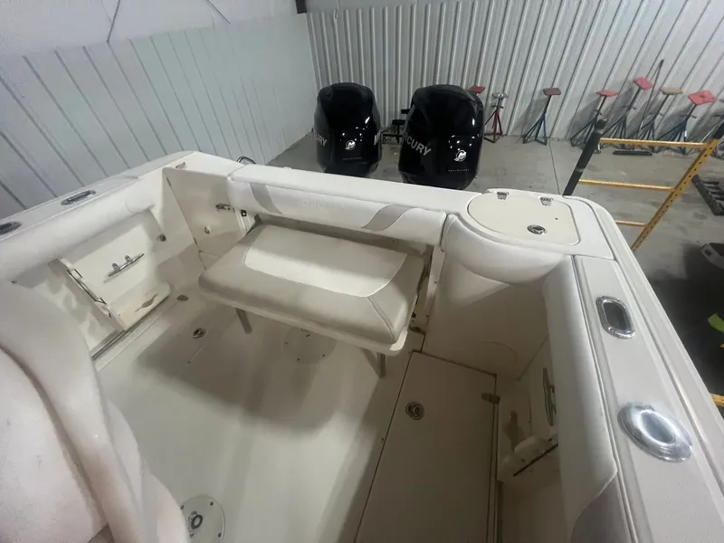Slide: The Image of 2007 Boston Whaler 240 Outrage 8 - 8