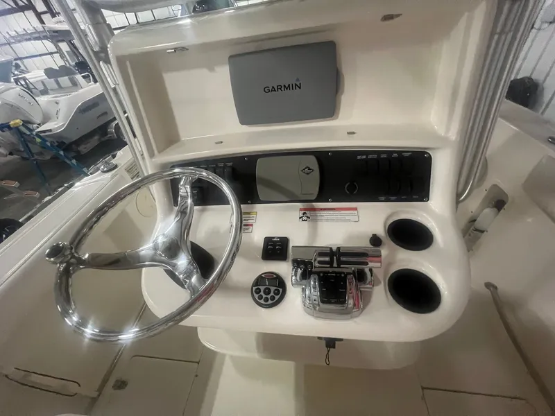 Slide: The Image of 2007 Boston Whaler 240 Outrage 9 - 9