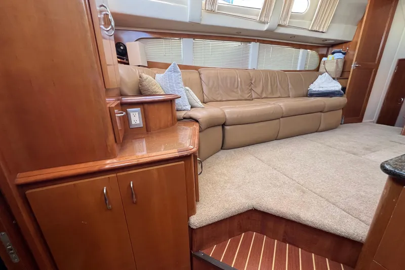 Slide: The Image of 2006 Carver 444 Cockpit Motor Yacht - Salon Seating - 20
