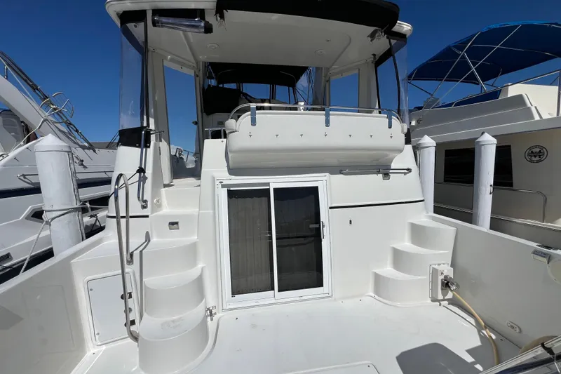 Slide: The Image of 2006 Carver 444 Cockpit Motor Yacht - Aft Deck - 31