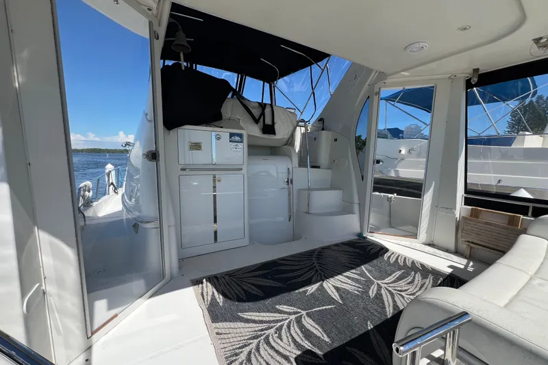 Slide: The Image of 2006 Carver 444 Cockpit Motor Yacht - Cockpit - 4