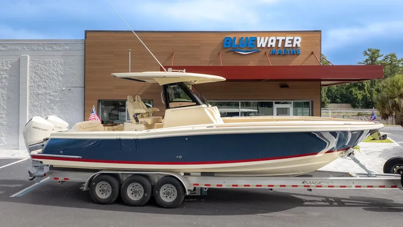 Slide: The Image of Chris-Craft Catalina 31 2026 - 1