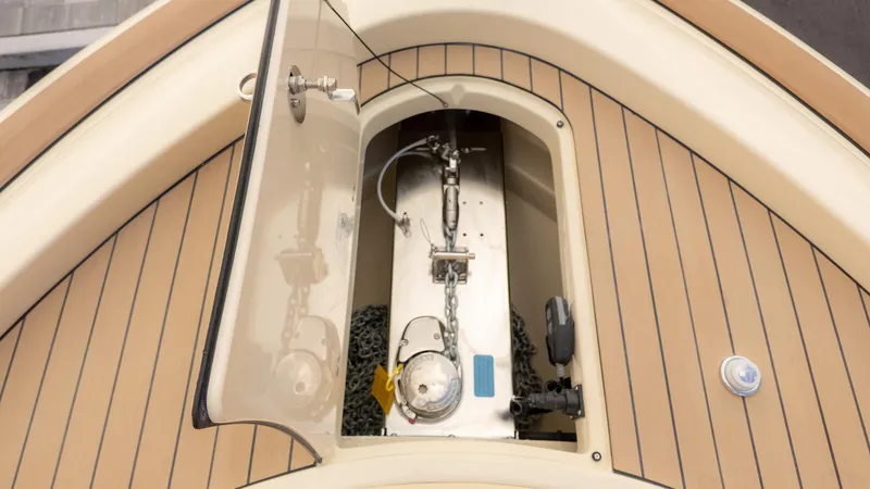 Slide: The Image of Chris-Craft Catalina 31 2026 - 35