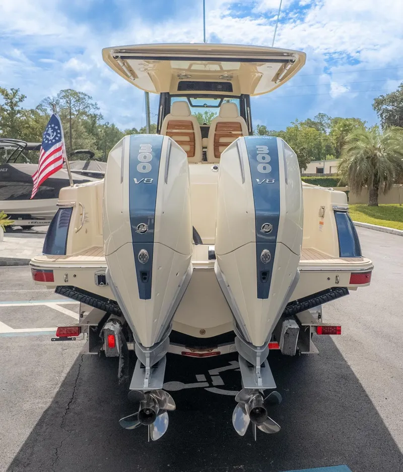 Slide: The Image of Chris-Craft Catalina 31 2026 - 4