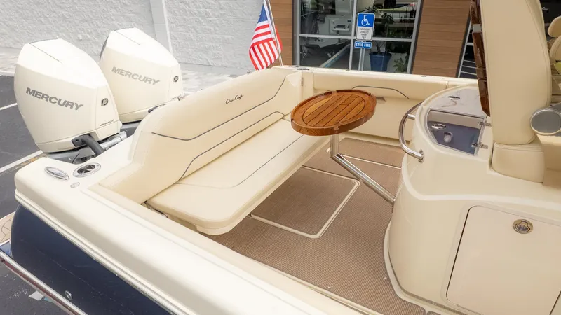 Slide: The Image of Chris-Craft Catalina 31 2026 - 7