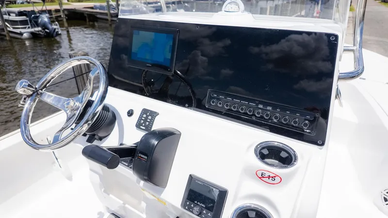 Slide: The Image of Tidewater 2110 Bay Max 2026 - 10