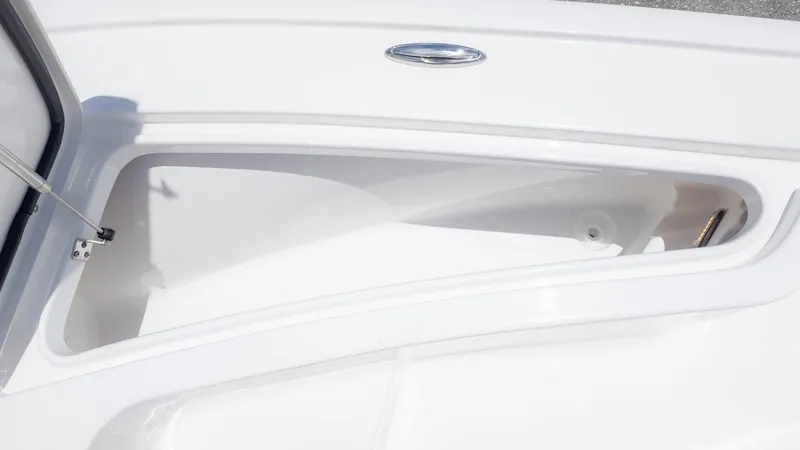 Slide: The Image of Tidewater 2110 Bay Max 2026 - 13