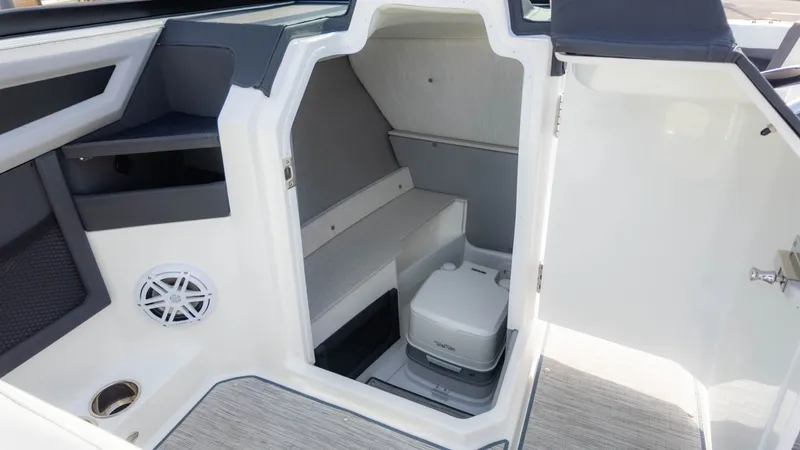 Slide: The Image of Cobalt R6 Outboard 2023 - 23