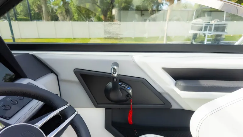 Slide: The Image of Cobalt R6 Outboard 2023 - 36