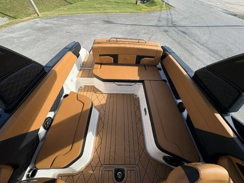 Slide: The Image of Chaparral SSX 8 2026 - 18