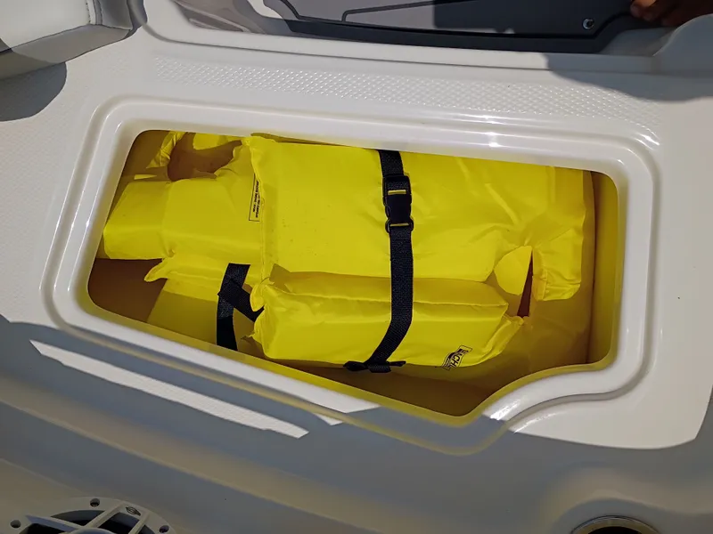 Slide: The Image of Chaparral 21 SSi OB 2023 - 9