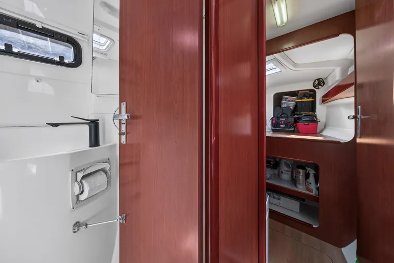 Slide: The Image of Leopard 38 2011 - 100