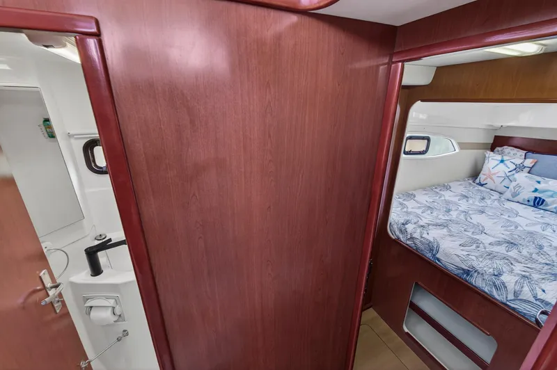 Slide: The Image of Leopard 38 2011 - 111