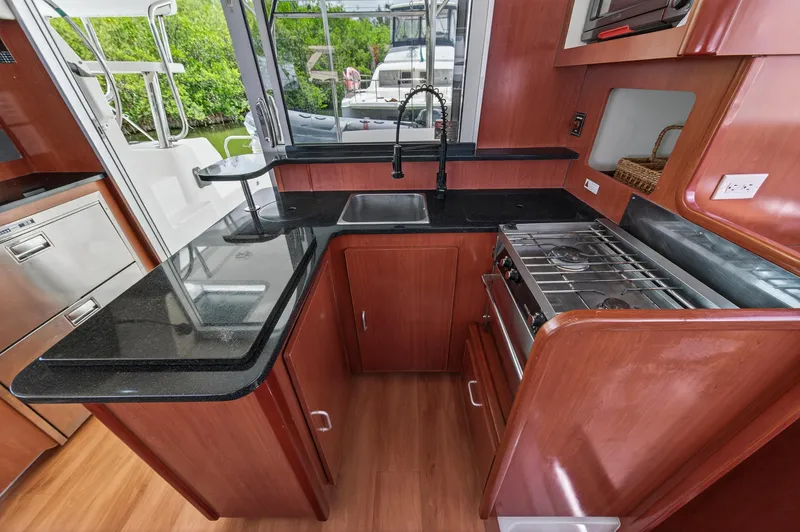 Slide: The Image of Leopard 38 2011 - 65