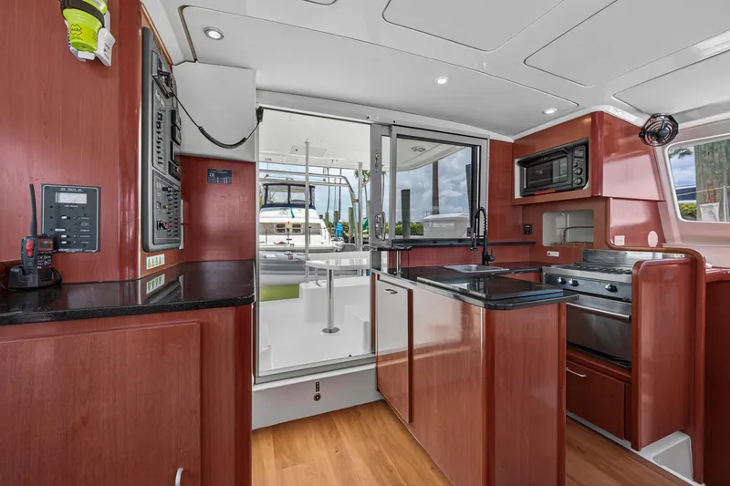 Slide: The Image of Leopard 38 2011 - 70