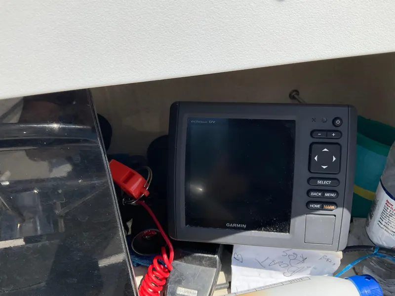 Slide: The Image of Garmin echomap DV on 2007 May-Craft 2000CC boat dashboard. - 18