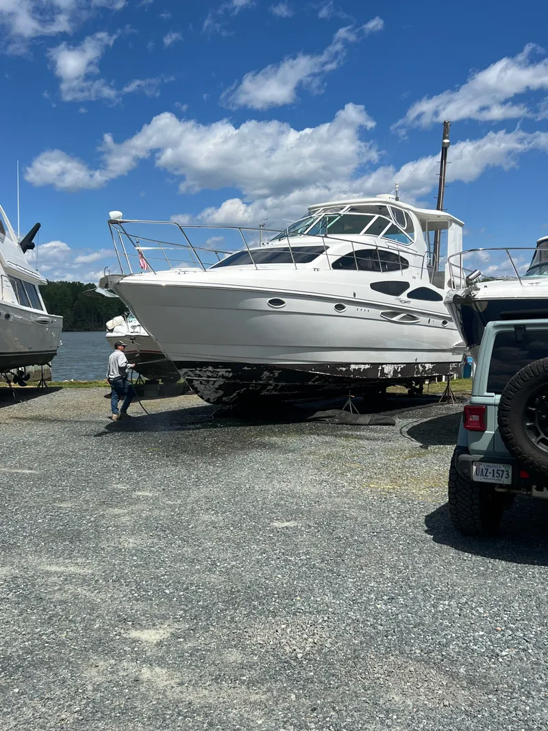 Slide: The Image of Cruisers 405 Express Motoryacht 2005 - 30