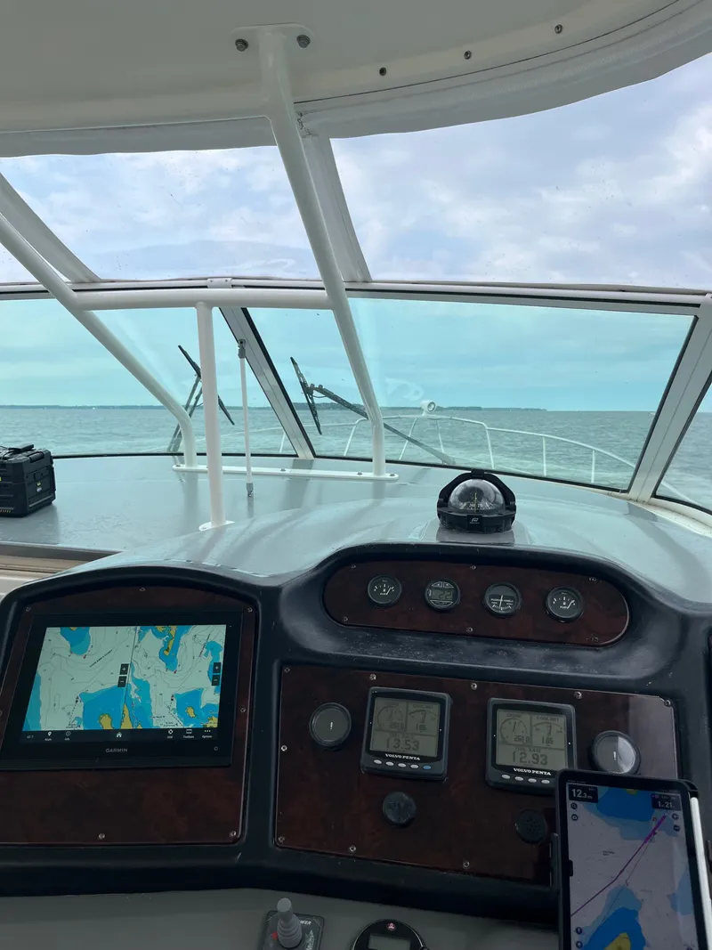 Slide: The Image of Cruisers 405 Express Motoryacht 2005 - 5