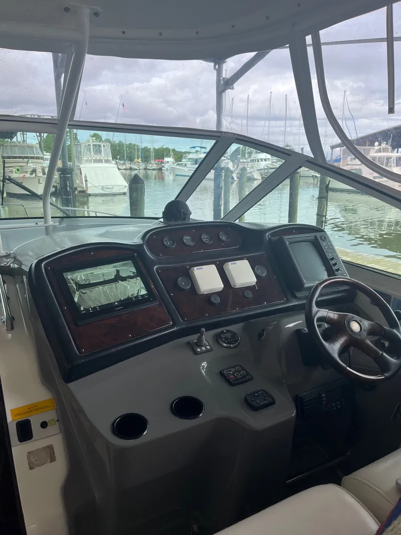 Slide: The Image of Cruisers 405 Express Motoryacht 2005 - 7