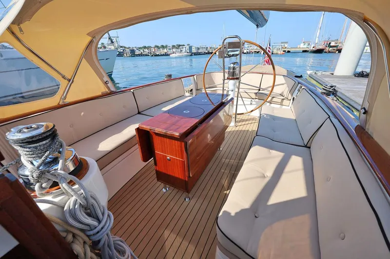 Slide: The Image of Cokcpit from Companionway - 22