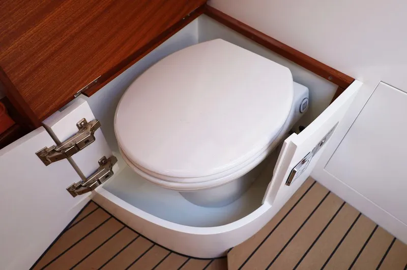 Slide: The Image of Push-button Head - 30