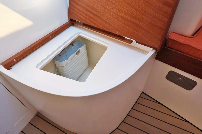 Slide: The Image of Interior Reefer - 28