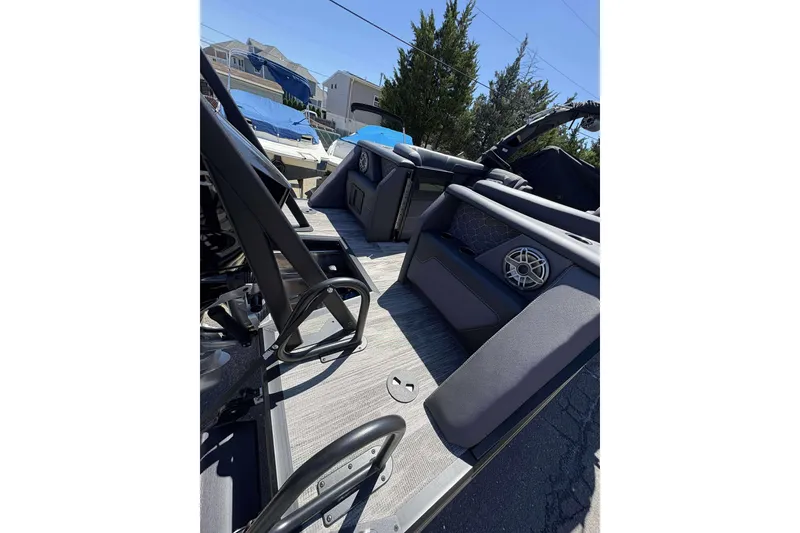 Slide: The Image of 2026 Viaggio Diamante UWA boat interior with sleek seating and modern design. - 28