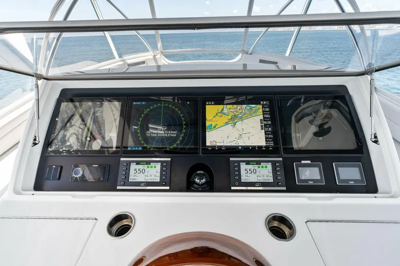Slide: The Image of Viking 80 Convertible 2023 - 50