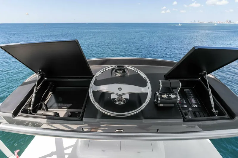 Slide: The Image of Viking 80 Convertible 2023 - 57