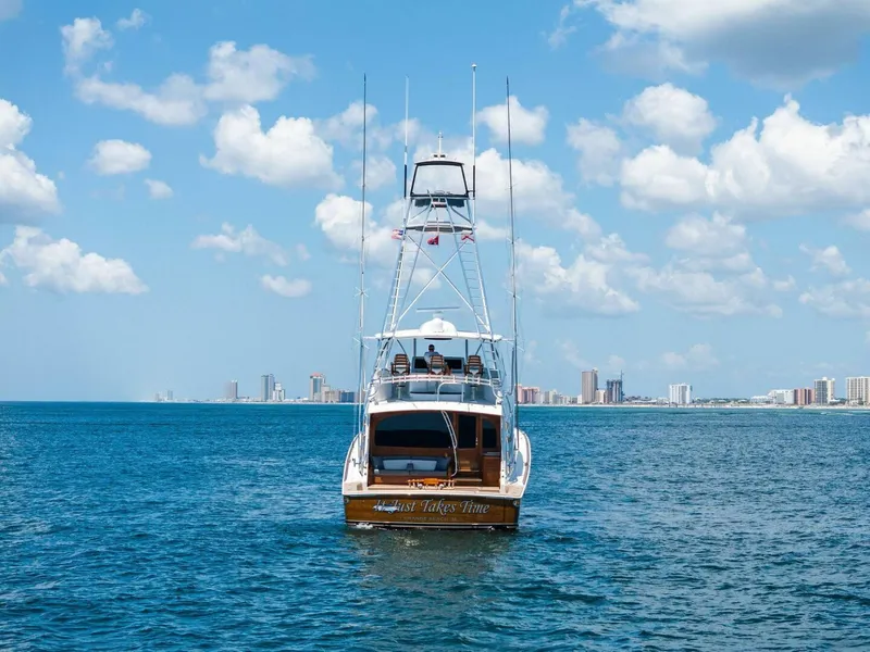 Slide: The Image of Viking 80 Convertible 2023 - 83