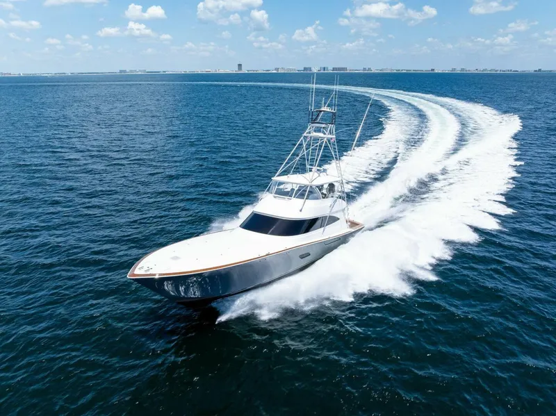 Slide: The Image of Viking 80 Convertible 2023 - 89