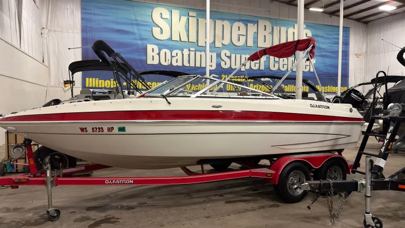 The Image of 2008 Glastron GT 225 boat in SkipperBuds showroom. - 0