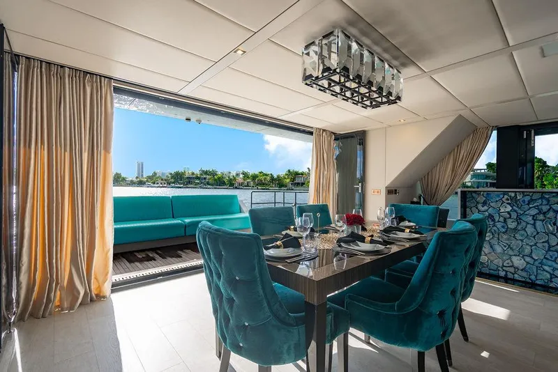 Slide: The Image of Sunreef 70 2018 - 105