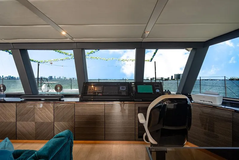 Slide: The Image of Sunreef 70 2018 - 114