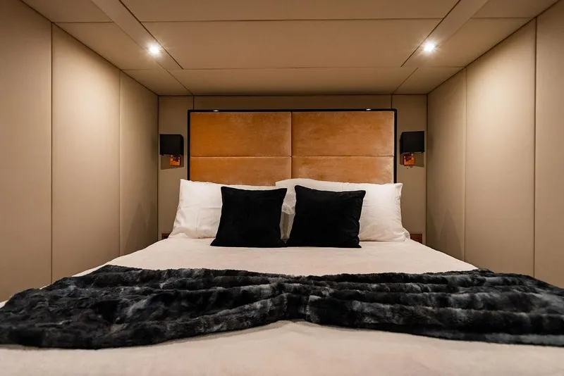 Slide: The Image of Sunreef 70 2018 - 158