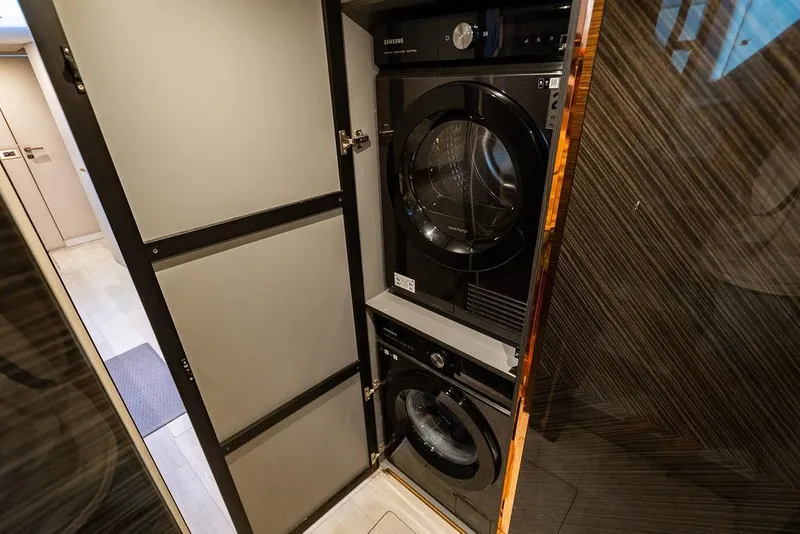 Slide: The Image of Sunreef 70 2018 - 165